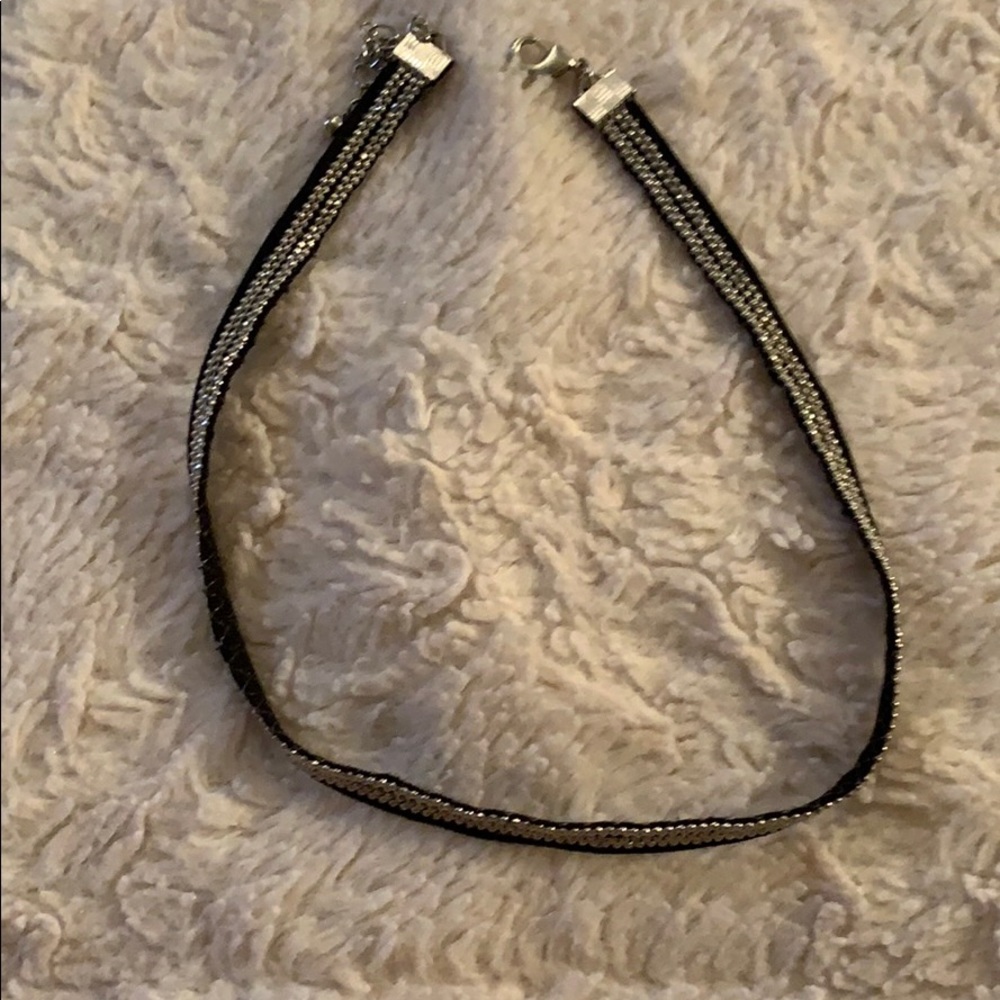 Silver and black chocker